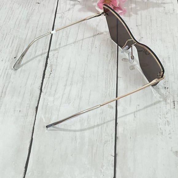 Nordstrom Cat eye Mirror Sunglasses - Picture 3 of 4